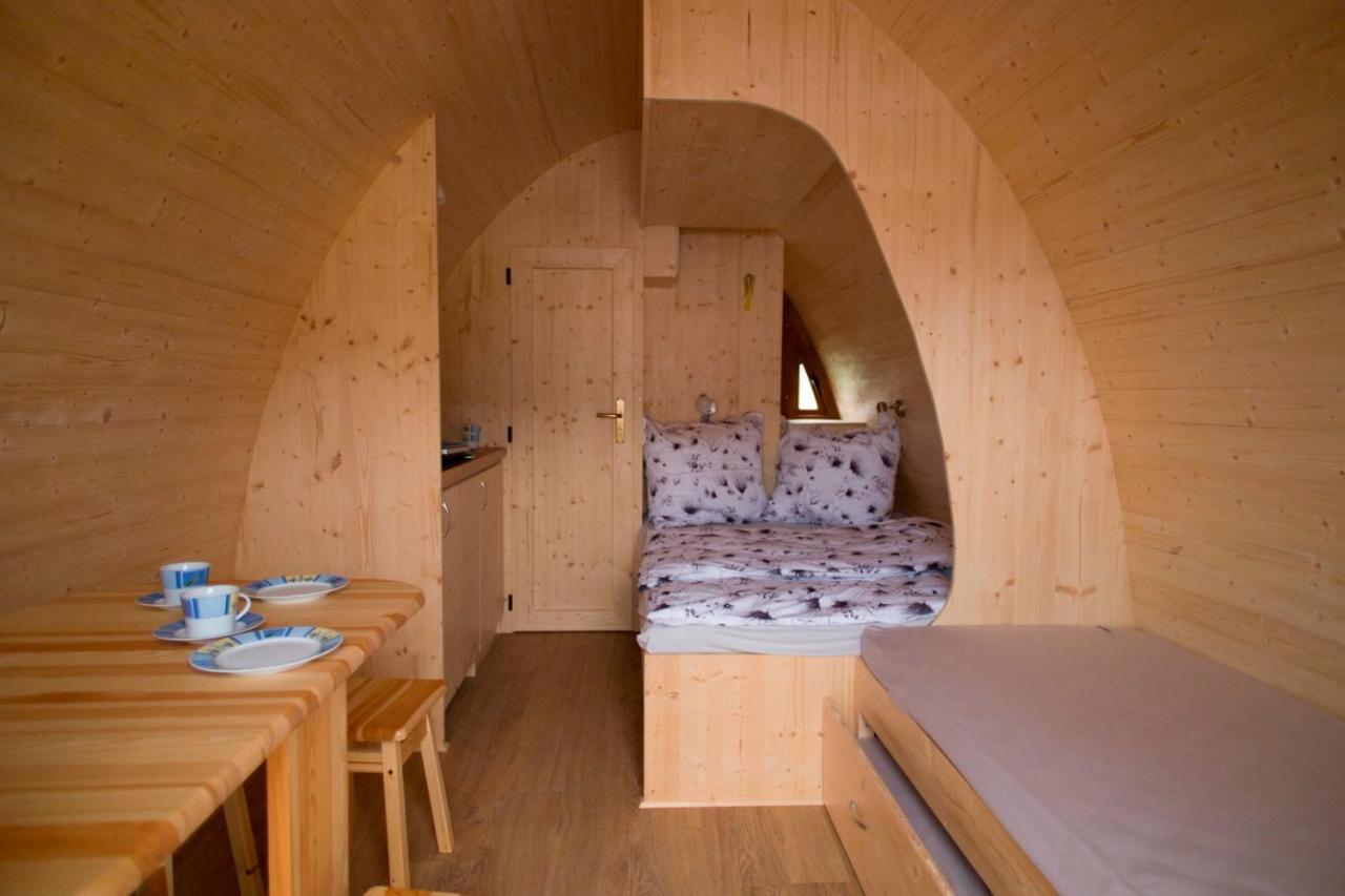 Ferien Im Naturwagen Pod 3 Kröpelin Exterior foto